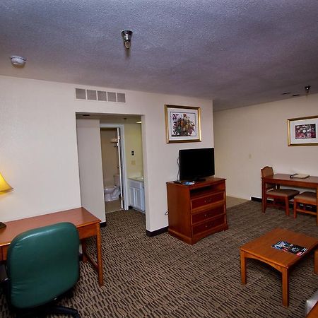 Suburban Extended Stay Hotel Омаха Номер фото