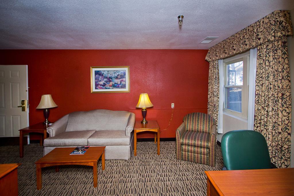 Suburban Extended Stay Hotel Омаха Номер фото
