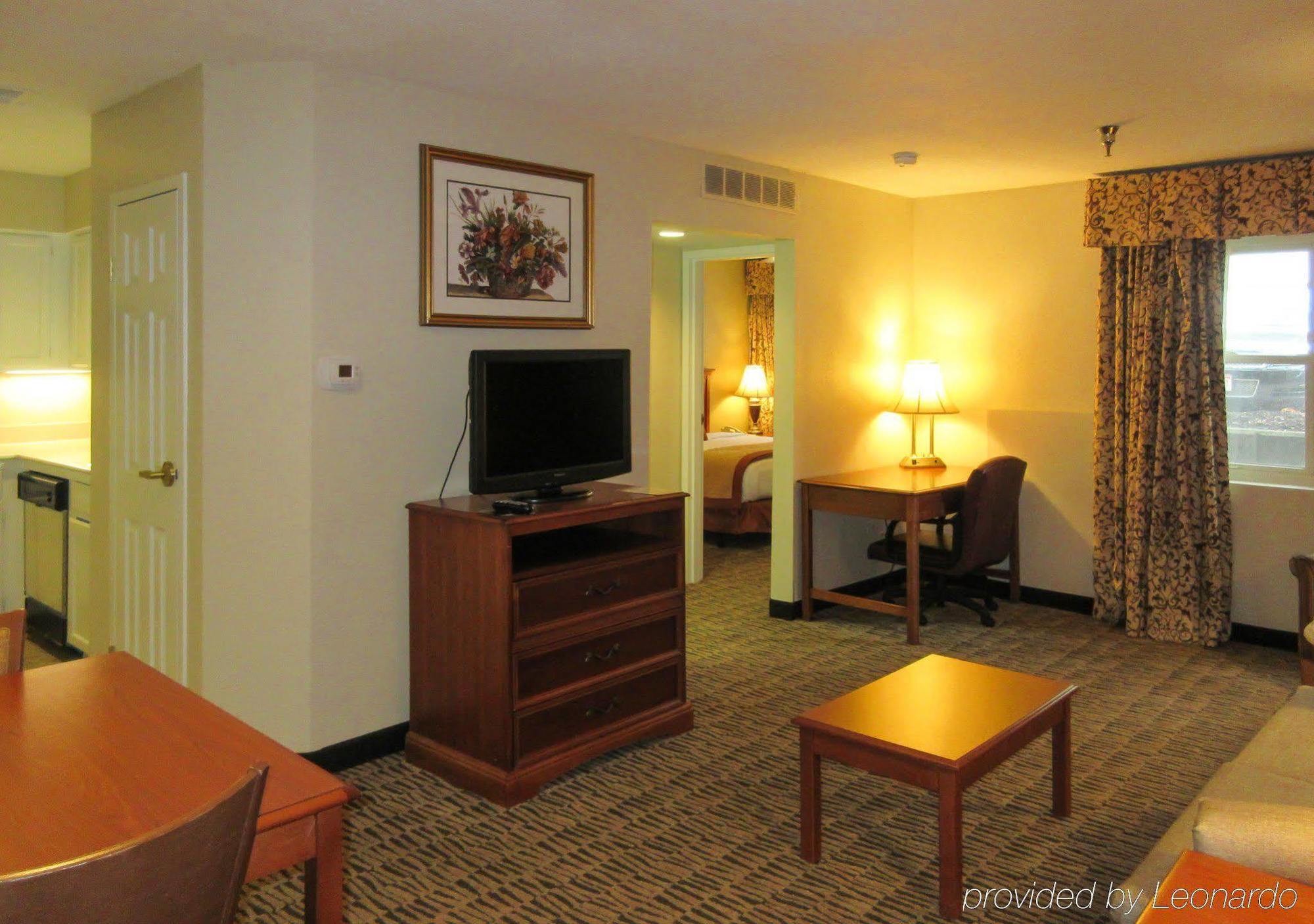 Suburban Extended Stay Hotel Омаха Экстерьер фото