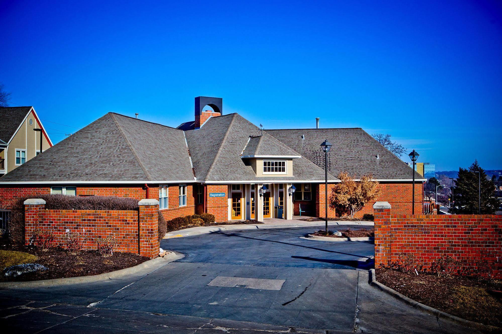 Suburban Extended Stay Hotel Омаха Экстерьер фото