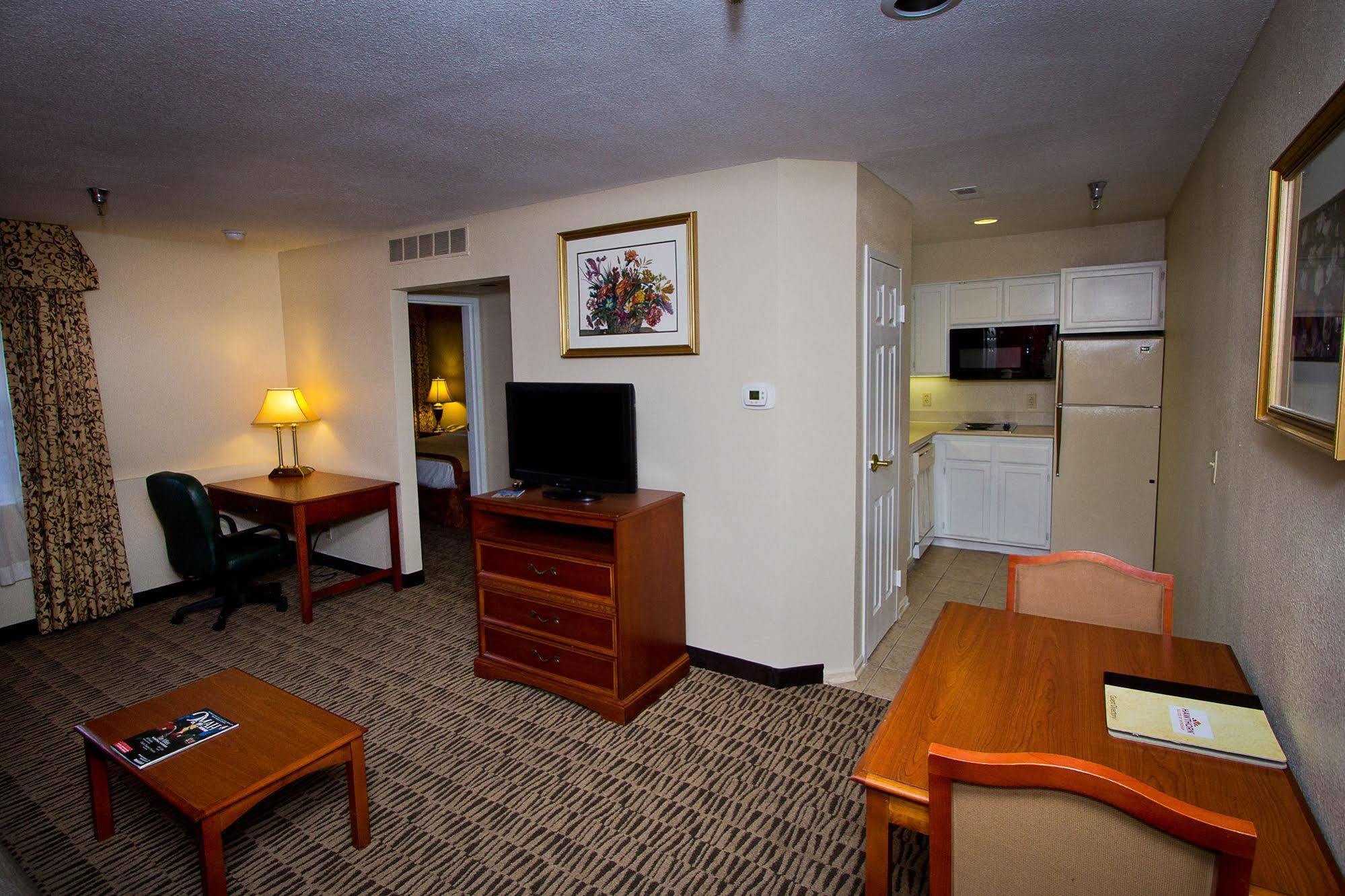 Suburban Extended Stay Hotel Омаха Экстерьер фото