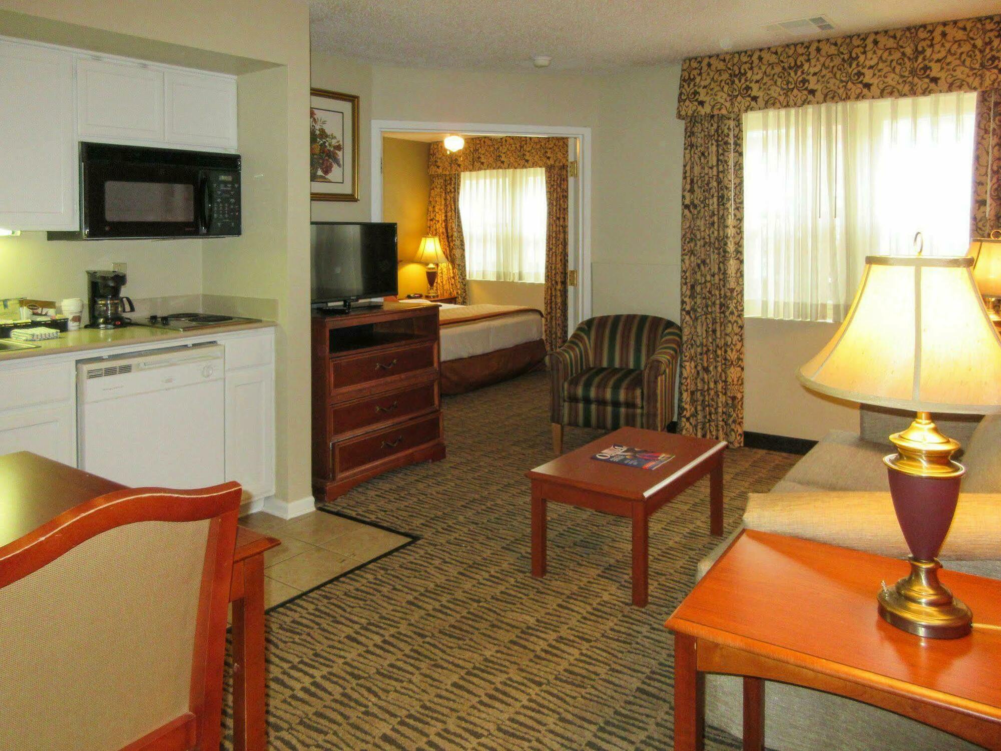 Suburban Extended Stay Hotel Омаха Экстерьер фото