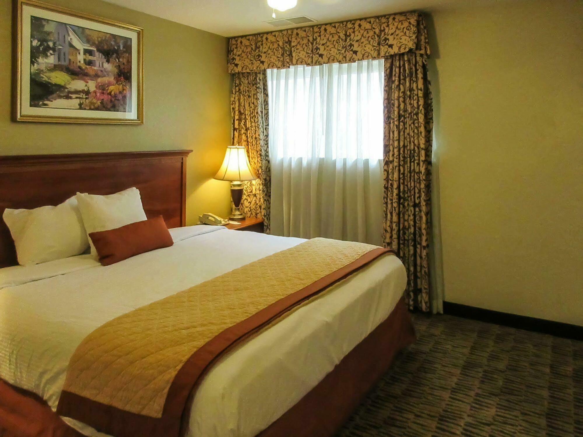 Suburban Extended Stay Hotel Омаха Экстерьер фото